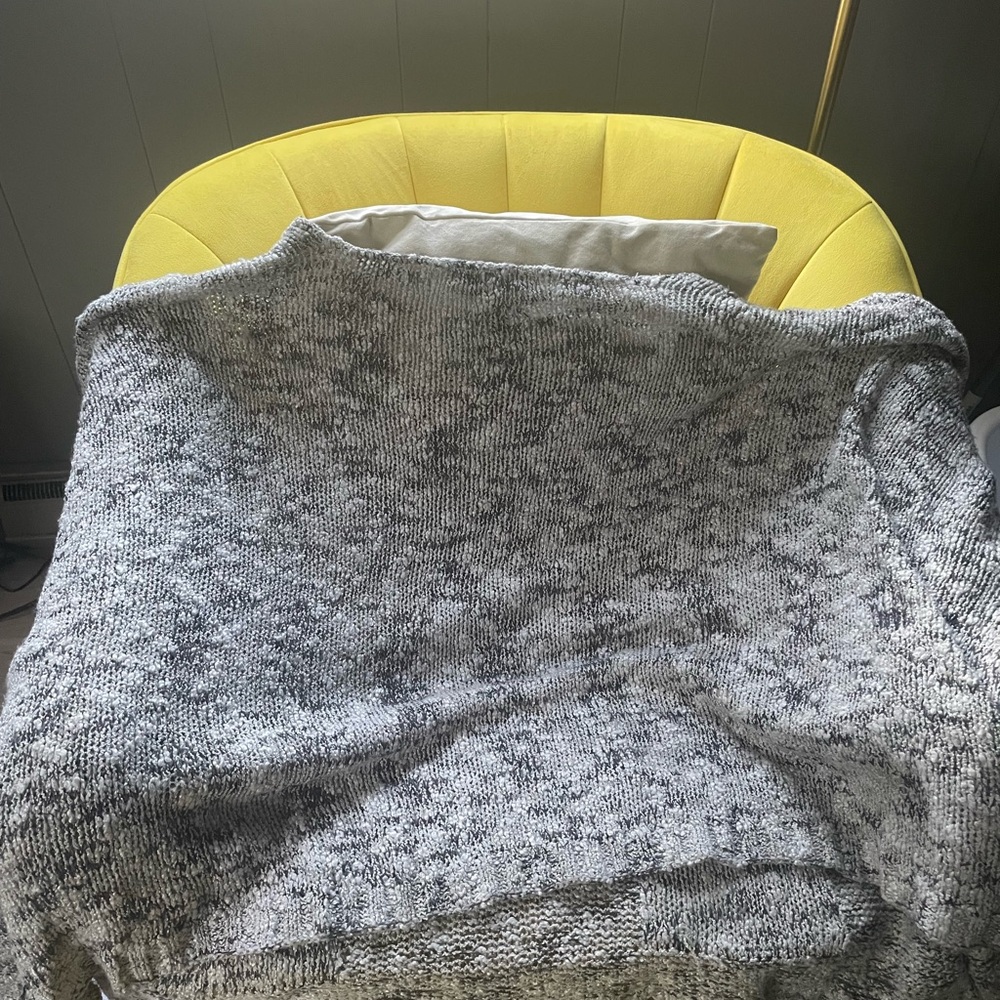 BCBGMaxAzria Textured Gray Knit